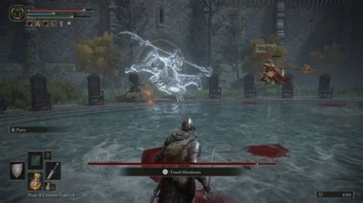 Elden Ring Royal Knight Loretta tips and strategy