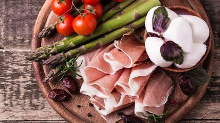 Fruit that pairs well with prosciutto Word Craze Answer