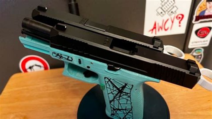 Gun Builder Custom Guns – Jelena Zlatanovic