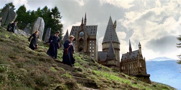 Harry Potter: Hogwarts .. - Where do you find the answers to ..